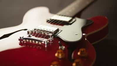 E-Commerce Series:  American Guitar Dealers in Japan