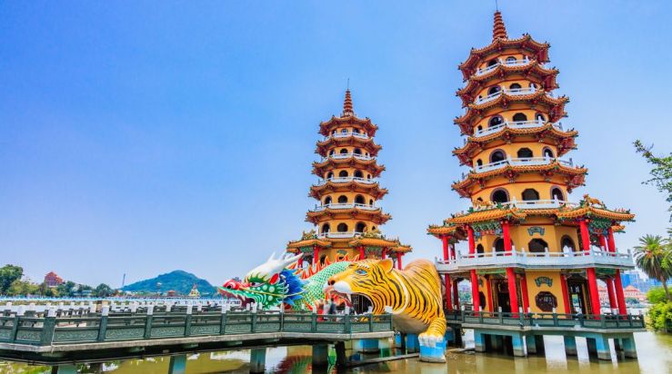 An image showing the "Dragon and Tiger Bridge" in Kaohsiung, Taiwan.
